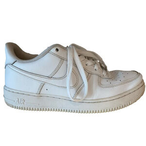 NIKE Air Force 1 Low Top Youth 7 White Leather Lace Up Athletic Sneakers